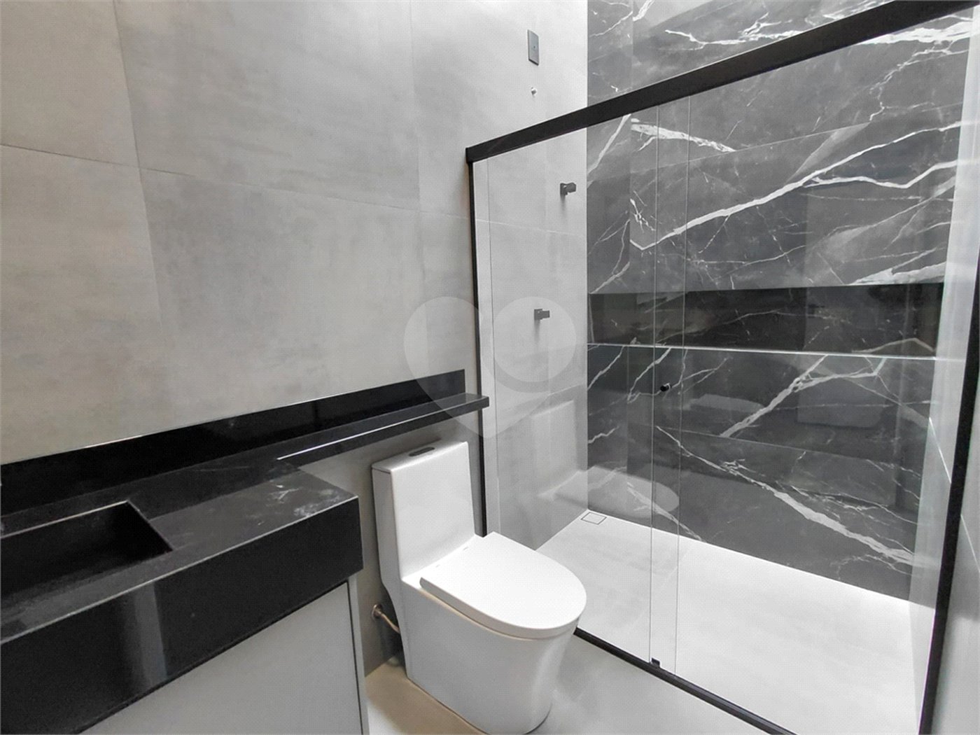 Casa à venda com 3 quartos, sendo 1 suíte, no condomínio Park Real Indaiatuba, Indaiatuba - SP