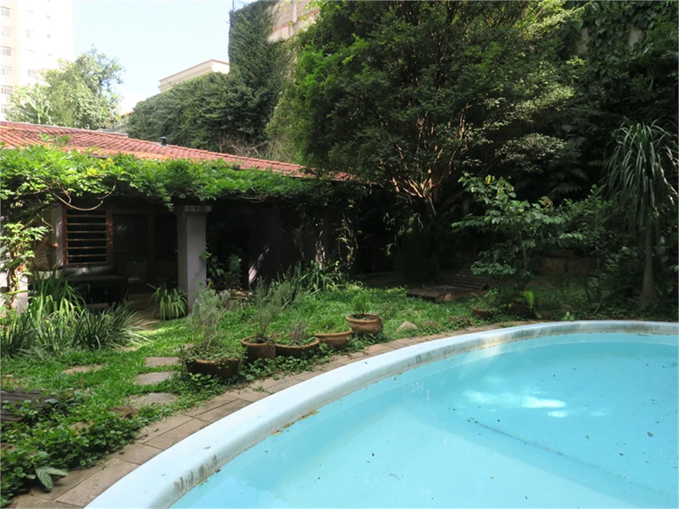 Casa Térrea à venda com 2 suítes em Real Parque, São Paulo, SP