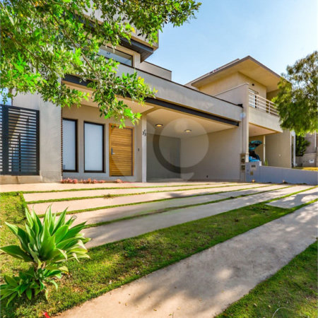 Casa à venda com 3 quartos, sendo 2 suítes, no condomínio Residencial Mont'alcino, Valinhos - SP