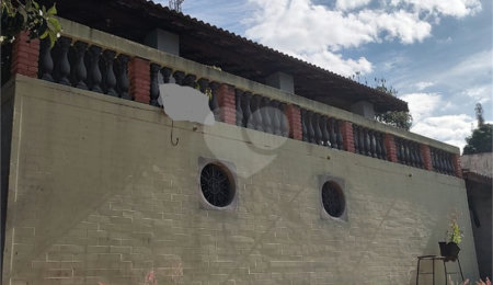 Chácara à venda com 3 quartos, sendo 1 suíte, em Chácaras Fernão Dias, Atibaia, SP