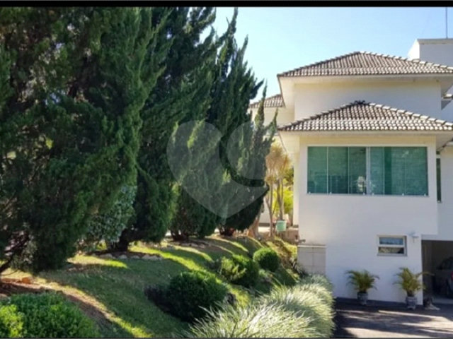 Casa à venda com 4 suítes no condomínio Monte Samkhya, Serra Negra - SP