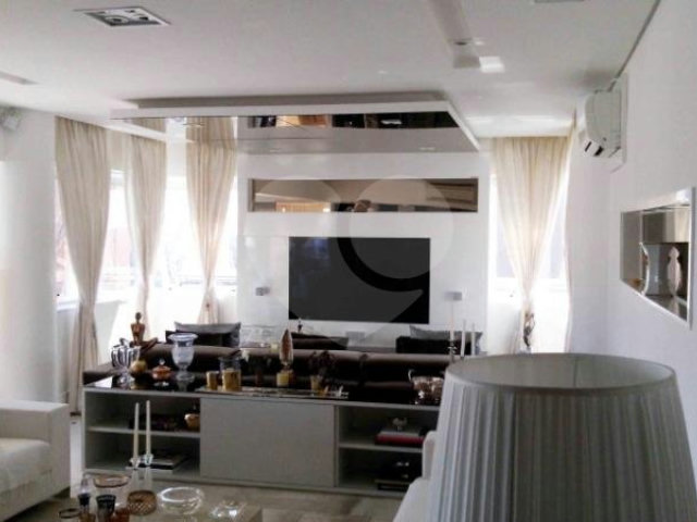 Apartamento à venda com 3 suítes em Morumbi, São Paulo, SP