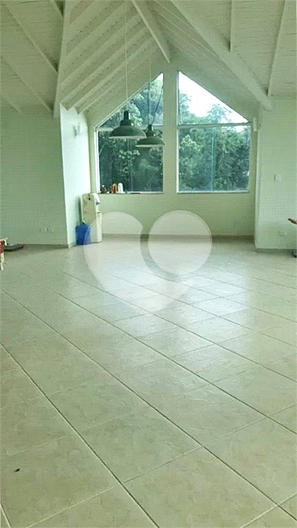 Casa à venda com 3 suítes no condomínio Sausalito, Mairiporã - SP