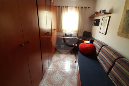Sobrado à venda com 4 quartos, sendo 1 suíte, em Parada Inglesa, São Paulo, SP
