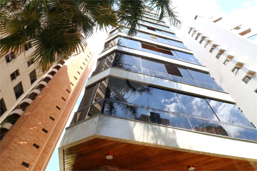 Apartamento à venda com 4 quartos, sendo 3 suítes, em Brooklin, São Paulo, SP