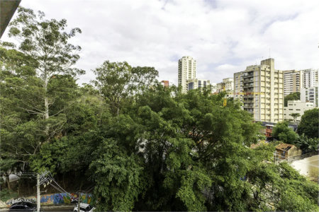Apartamento à venda ou para alugar com 1 suíte em Jardim das Bandeiras, São Paulo, SP