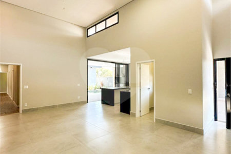 Casa à venda com 3 suítes no condomínio Residencial Mont'alcino, Valinhos - SP