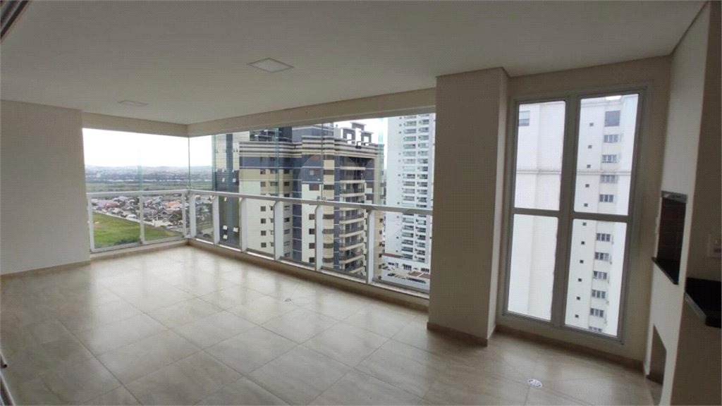Apartamento à venda com 3 suítes em Parque Residencial Aquarius, São José dos Campos, SP