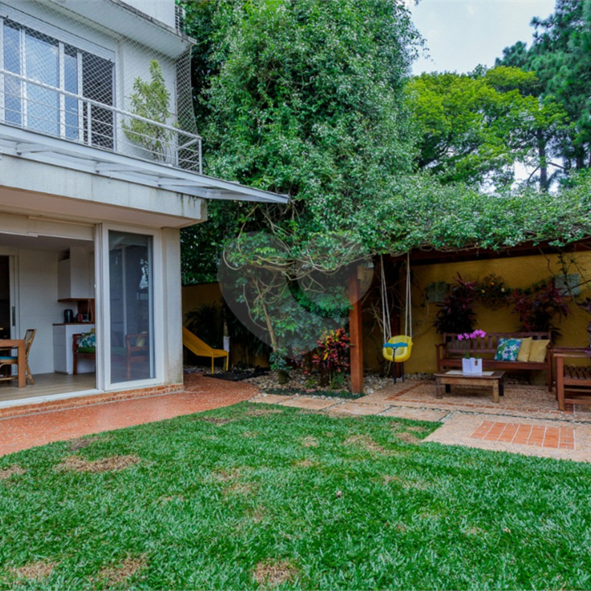 Casa à venda com 4 suítes no condomínio Las Cumbres, São Paulo - SP