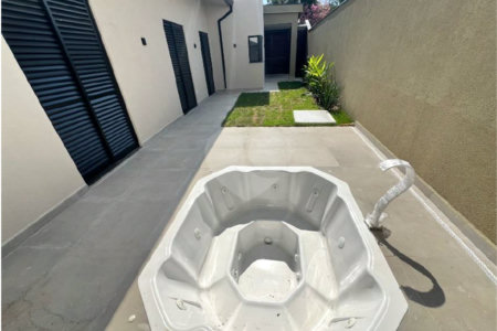 Casa à venda com 3 quartos, sendo 1 suíte, no condomínio Lagos D Icaraí, Salto - SP