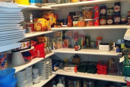 Apartamento para alugar com 4 quartos, sendo 3 suítes, em Jardim Londrina, São Paulo, SP