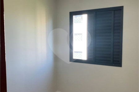 Apartamento à venda com 3 quartos, sendo 1 suíte,  em Vila Andrade, São Paulo, SP