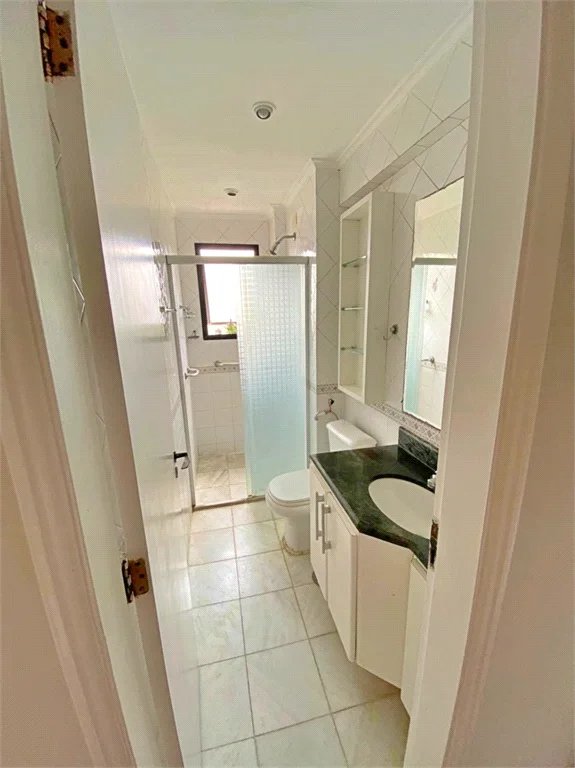 Apartamento à venda com 3 quartos, sendo 1 suíte,  em Vila Andrade, São Paulo, SP