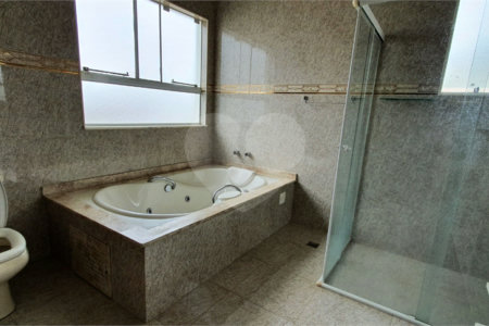 Casa à venda ou para alugar com 3 suítes no condomínio Jardim Vila Paradiso, Indaiatuba - SP