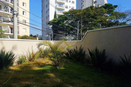 Sobrado à venda com 3 quartos, sendo 1 suíte,  em Jardim Prudência, São Paulo, SP