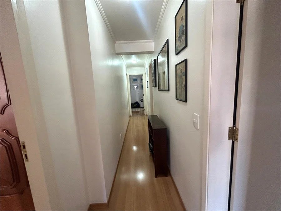 Apartamento à venda com 4 quartos, sendo 2 suítes,  em Pinheiros, São Paulo, SP