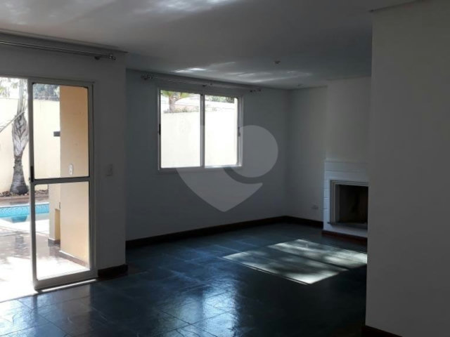 Casa para alugar com 3 suítes no condomínio Residencial Courtyard Village, São Paulo - SP