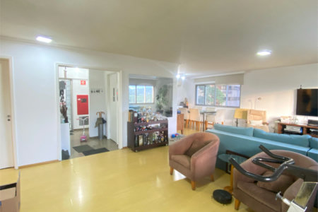 Apartamento para alugar com 4 quartos, sendo 1 suíte, em Jardim Europa, São Paulo, SP