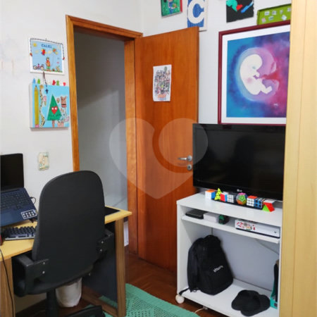 Sobrado à venda com 3 quartos, sendo 1 suíte,  em Vila Oliveira, Mogi das Cruzes, SP