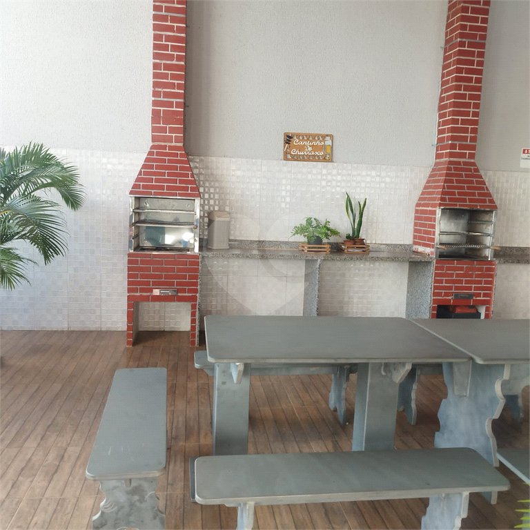 Apartamento à venda com 2 quartos, sendo 1 suíte,  em Estância Itaguaí, Caldas Novas, GO