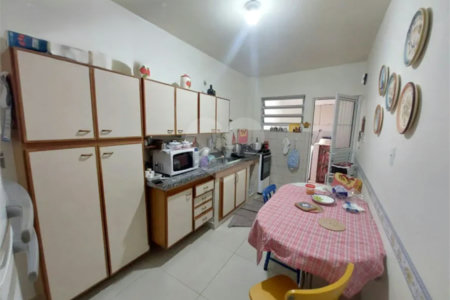 Sobrado à venda com 5 quartos, sendo 1 suíte, em Sumaré, São Paulo, SP