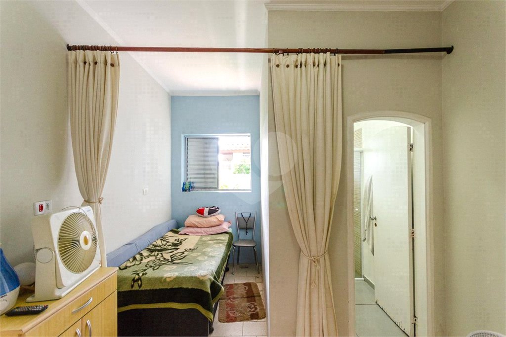 Casa à venda ou para alugar com 4 quartos, sendo 3 suítes,  em Jardim Vivan, São Paulo, SP