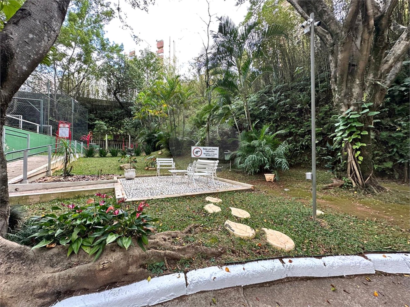 Apartamento à venda com 3 quartos em Jardim Londrina, São Paulo, SP