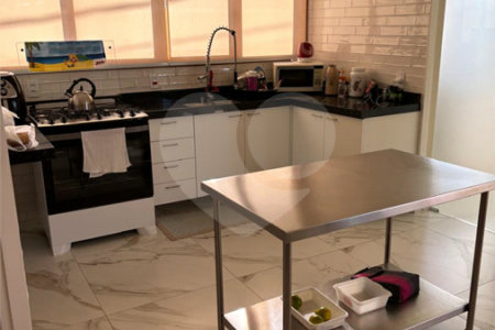 Casa à venda com 2 suítes no condomínio Mirante dos Ipês, Salto - SP
