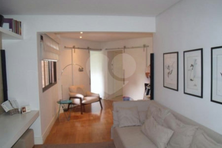 Apartamento à venda com 4 suítes em Jardim Vitória Régia, São Paulo, SP