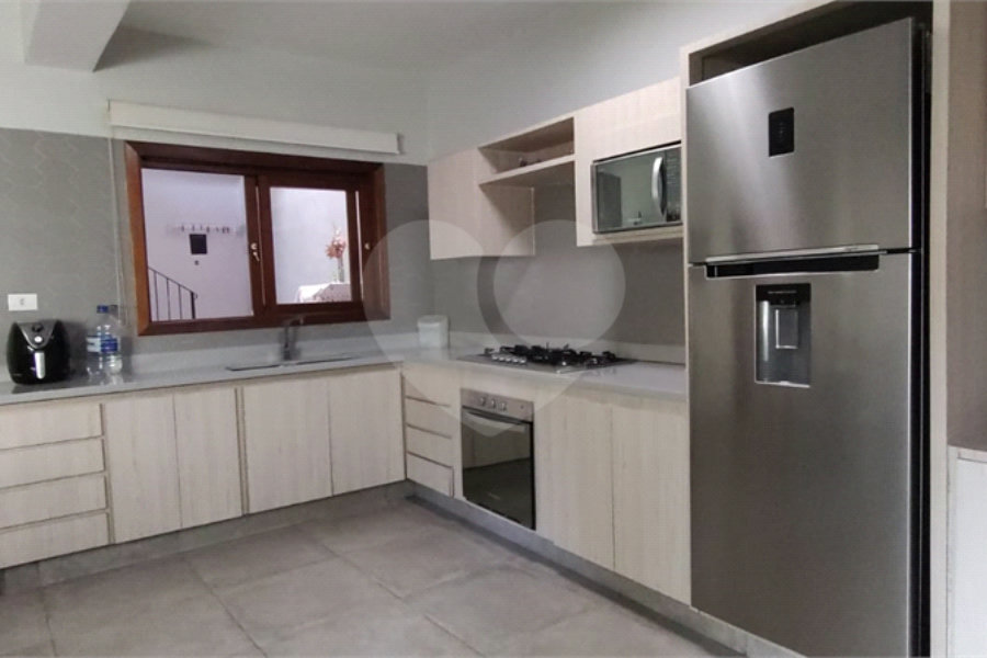 Casa Térrea à venda com 3 quartos, sendo 2 suítes, em Horto, São Paulo, SP