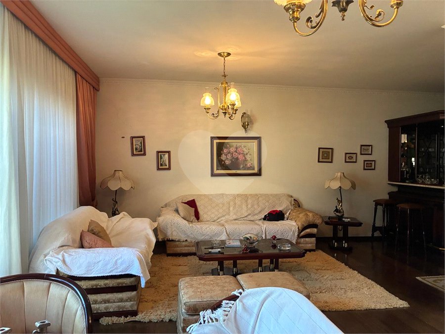 Casa à venda com 3 quartos, sendo 1 suíte,  em Vila Galvão, Guarulhos, SP