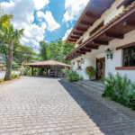 Casa à venda com 4 suítes em Granja Viana, Cotia, SP
