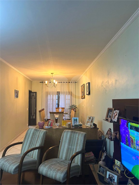 Sobrado à venda com 3 quartos, sendo 1 suíte,  em Tremembé, São Paulo, SP