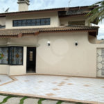 Casa para alugar com 3 suítes no condomínio Jardim Siriema, Atibaia - SP