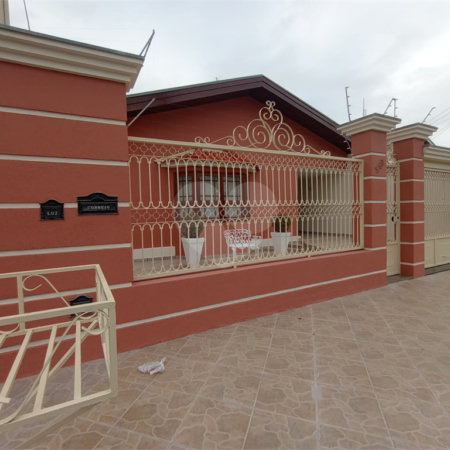 Casa à venda com 4 quartos, sendo 3 suítes,  no Centro, Itapetininga, SP