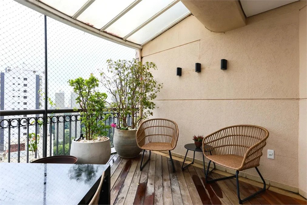Cobertura à venda com 3 suítes em Vila Suzana, São Paulo, SP