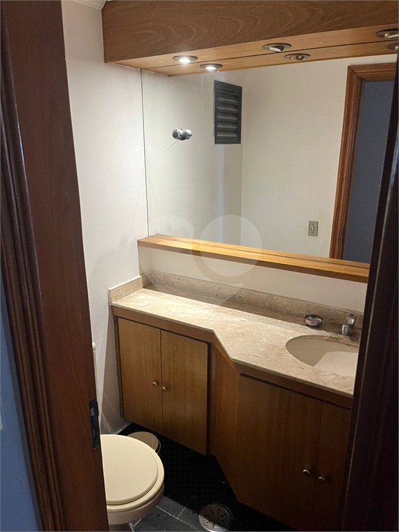 Apartamento à venda com 4 suítes em Vila Uberabinha, São Paulo, SP