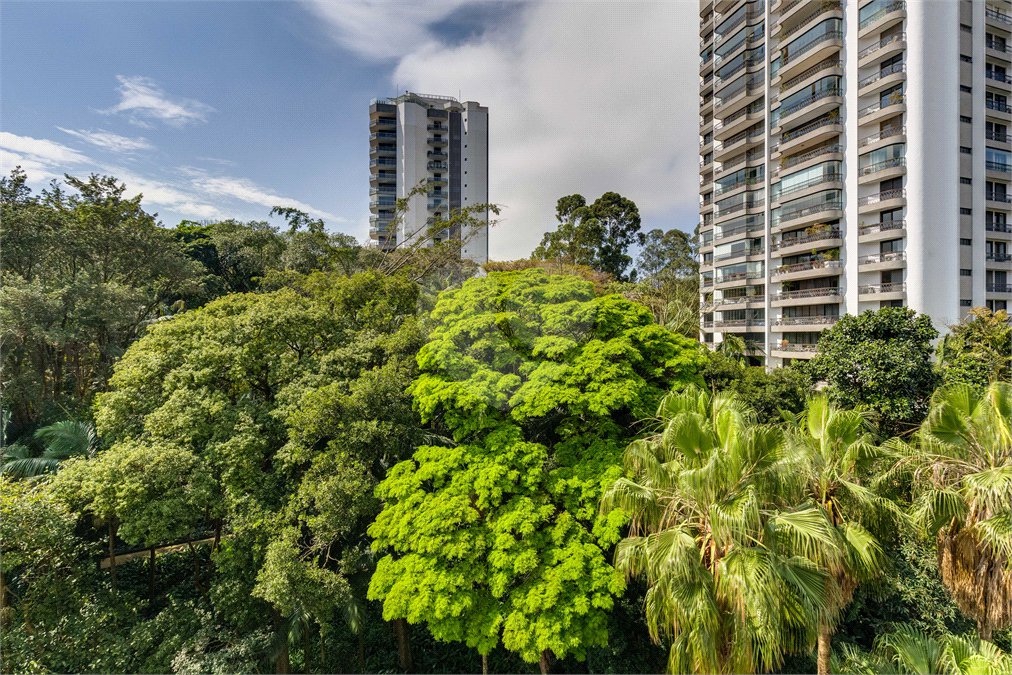 Apartamento à venda com 4 suítes em Alto da Boa Vista, São Paulo, SP
