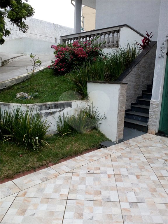 Chácara à venda com 3 quartos, sendo 1 suíte,  em Conjunto Habitacional Brás Cubas, Mogi das Cruzes, SP
