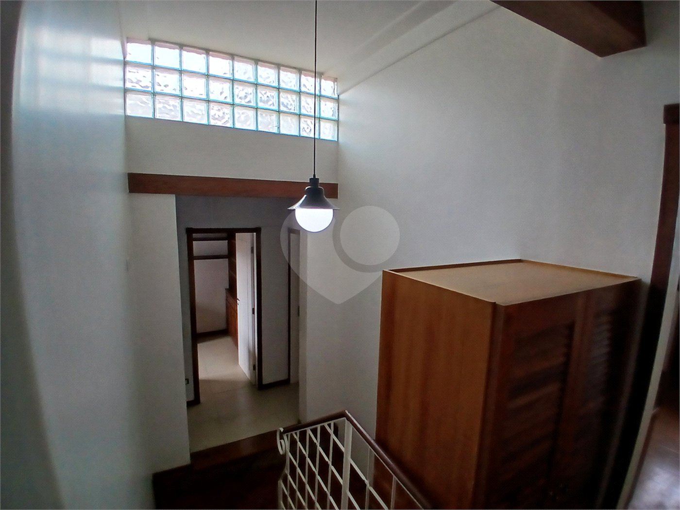Casa à venda ou para alugar com 3 quartos, sendo 2 suítes, no condomínio Chácara das Rosas, São Paulo - SP