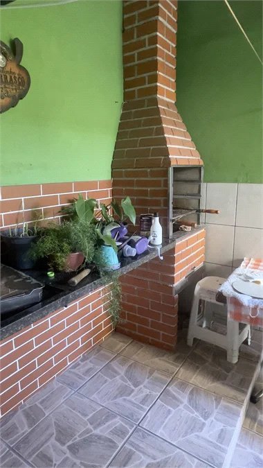 Sobrado à venda com 3 suítes em Jardim Ester Yolanda, São Paulo, SP