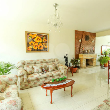 Casa à venda com 4 quartos, sendo 1 suíte, em Jardim Franca, São Paulo, SP