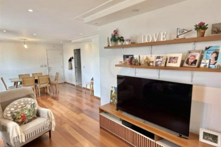 Apartamento à venda com 3 quartos, sendo 1 suíte, em Alto da Boa Vista, São Paulo, SP