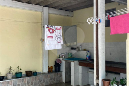 Casa à venda com 2 quartos, sendo 1 suíte,  em Vila Nova Bonsucesso, Guarulhos, SP