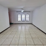 Sobrado à venda com 3 quartos, sendo 2 suítes,  em Jardim Ester Yolanda, São Paulo, SP