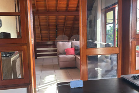 Sobrado à venda com 5 quartos, sendo 3 suítes,  em Jardim Recanto do Valle, Indaiatuba, SP