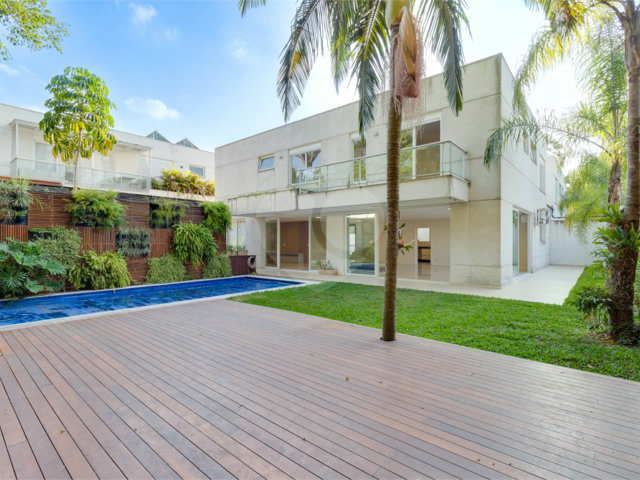 Casa à venda com 4 suítes no condomínio Porto Fino, São Paulo - SP