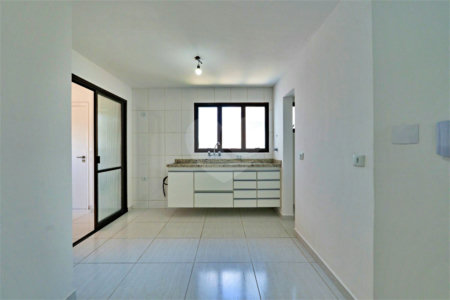 Apartamento à venda com 3 suítes em Campo Belo, São Paulo, SP