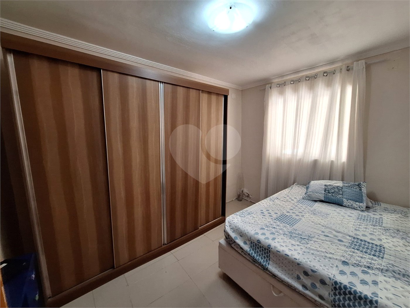 Sobrado à venda com 4 quartos, sendo 3 suítes, em Lauzane Paulista, São Paulo, SP
