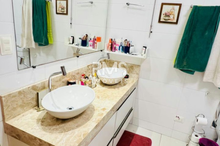 Casa à venda com 3 suítes no condomínio Granja Olga II, Sorocaba - SP